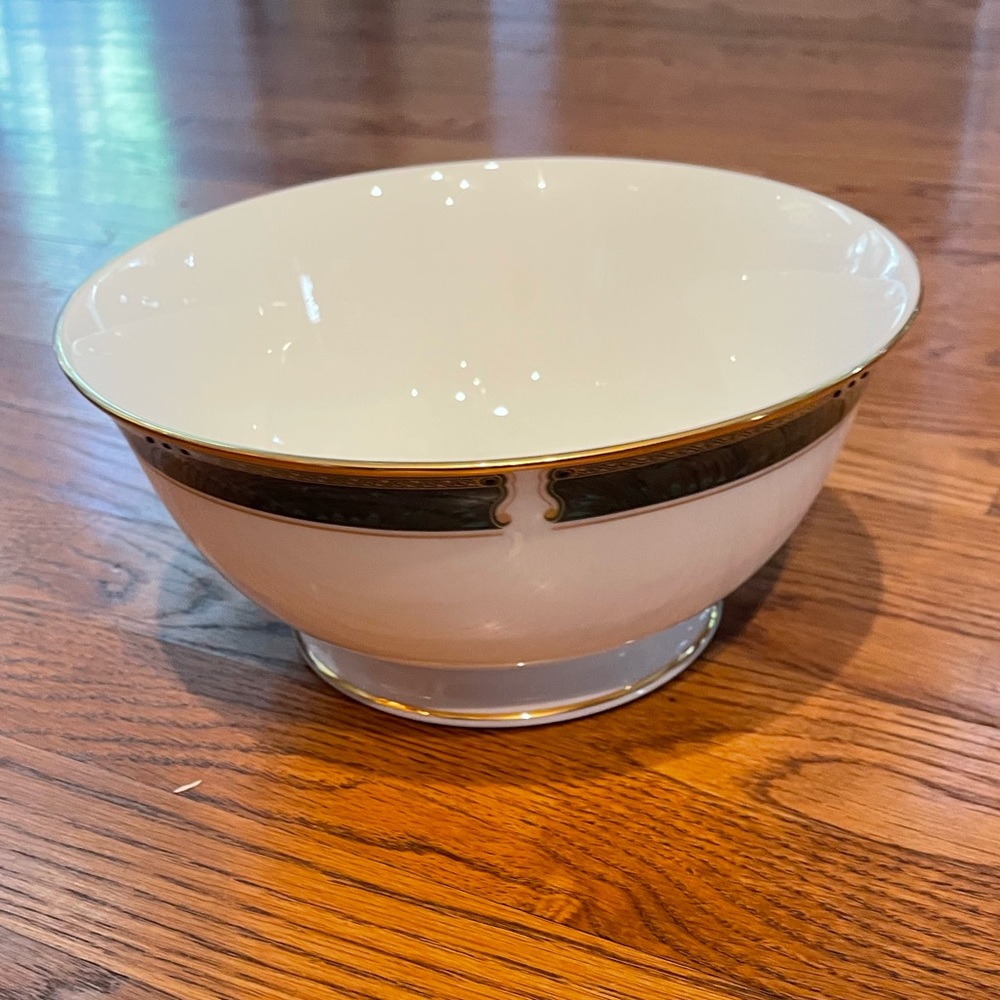 LENOX CLASSIC EDITION 8-5/8" ROUND VEGETABLE SERVING BOWL